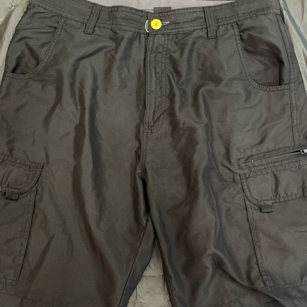Men’s Burnside black Cargo Shorts